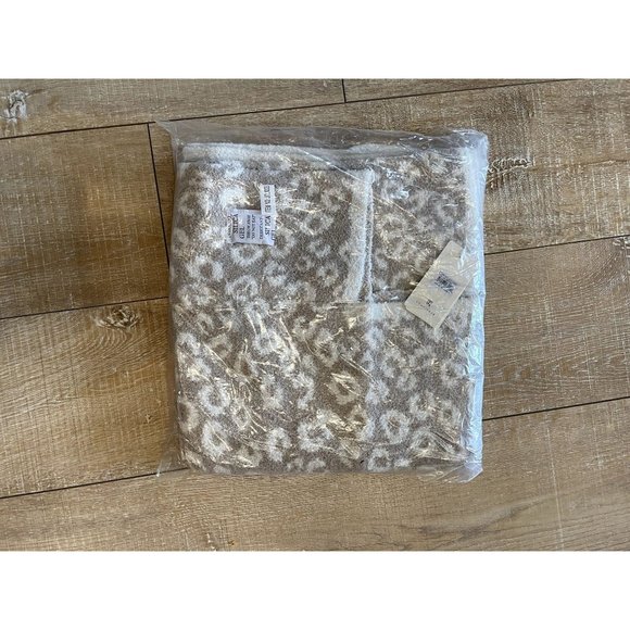 COPY - WOMENS BEIGE LEOPARD PRINT LUXURY SOFT PONCHO - OS - Picture 10 of 10